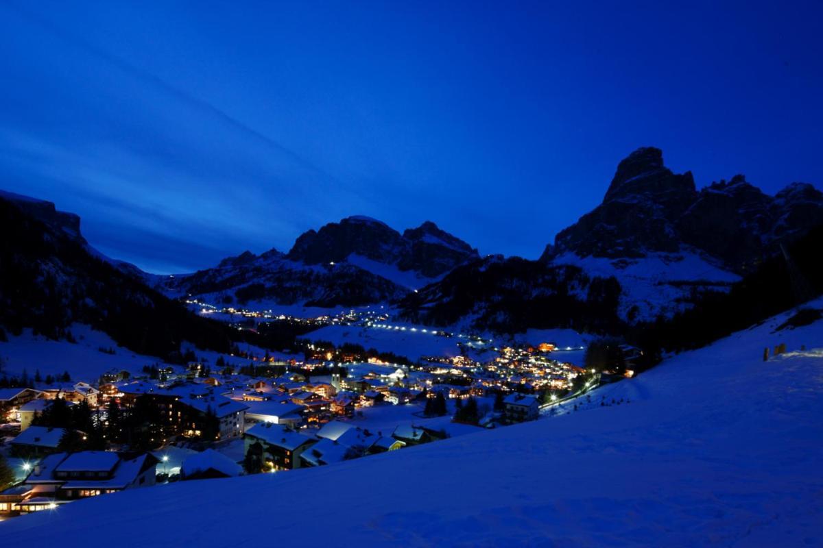 Refugium Laflu Apartments Corvara In Badia Eksteriør billede