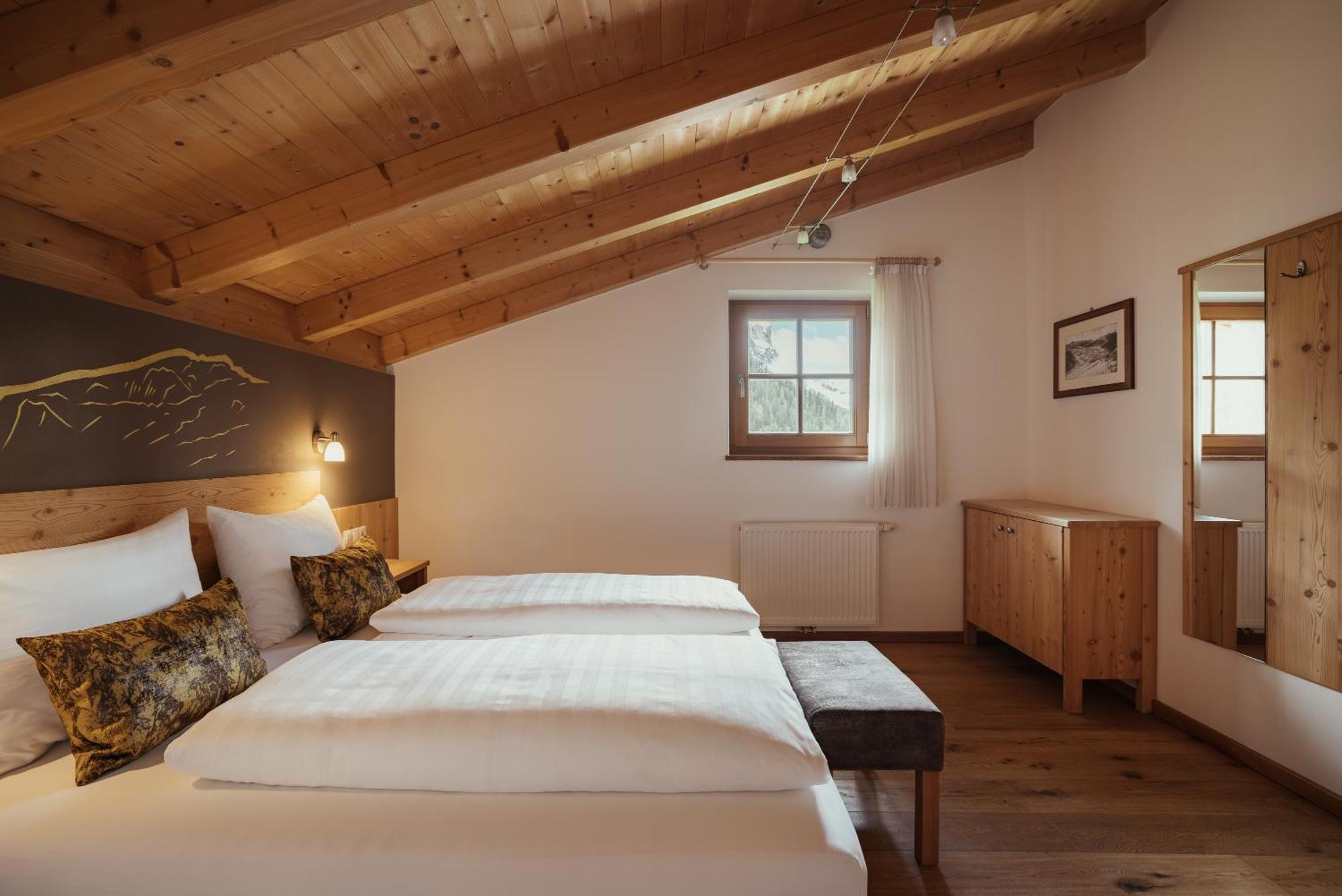 Refugium Laflu Apartments Corvara In Badia Eksteriør billede