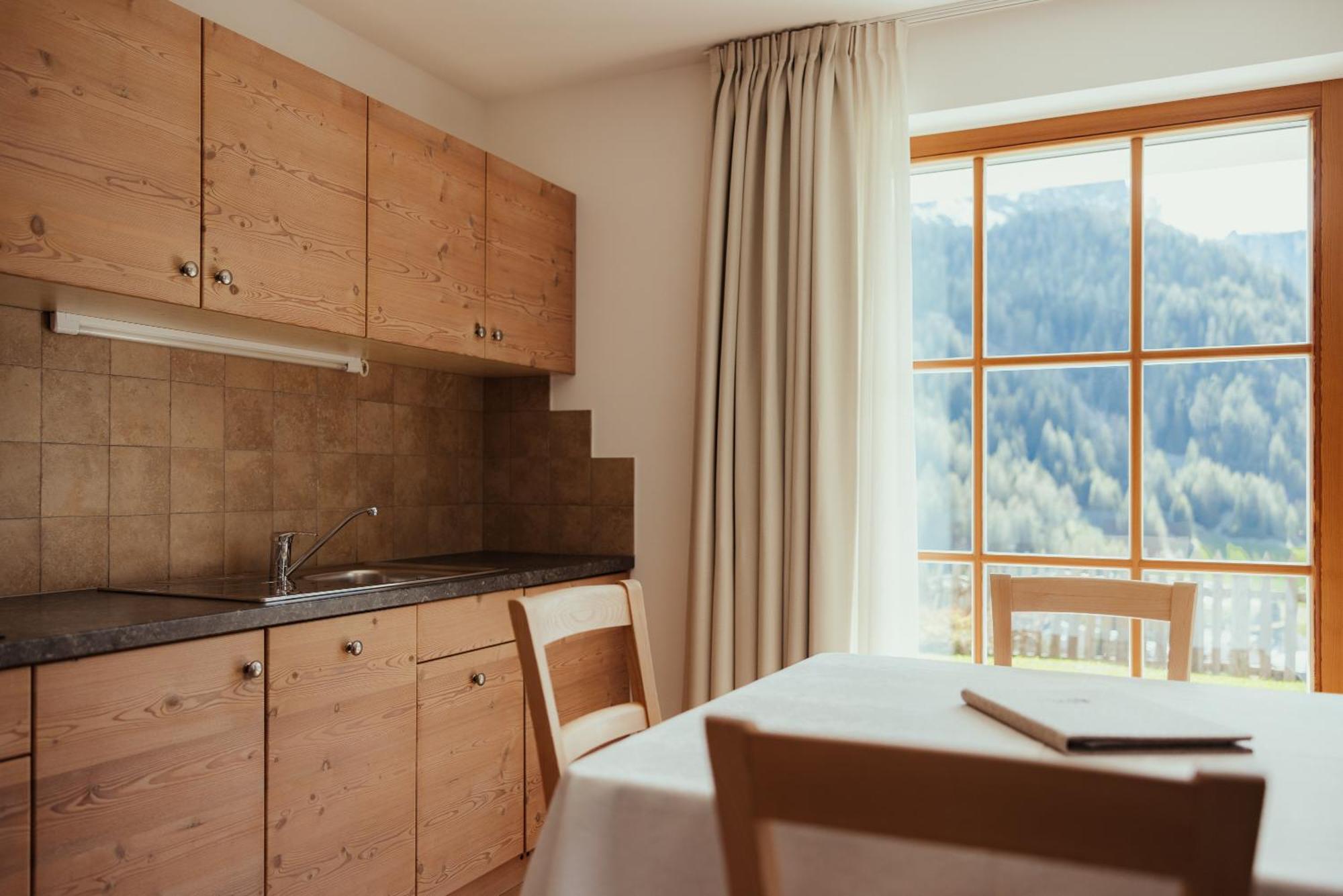 Refugium Laflu Apartments Corvara In Badia Eksteriør billede