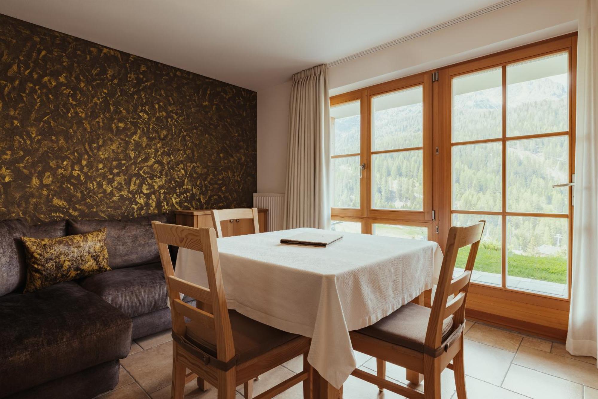 Refugium Laflu Apartments Corvara In Badia Eksteriør billede